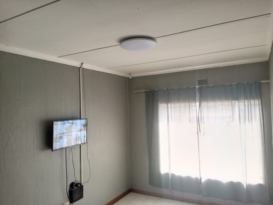6 Bedroom Property for Sale in New Park Northern Cape